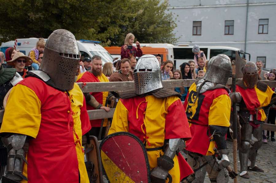 Епічне повернення: у Луцькому замку відбудеться лицарський турнір (фото)