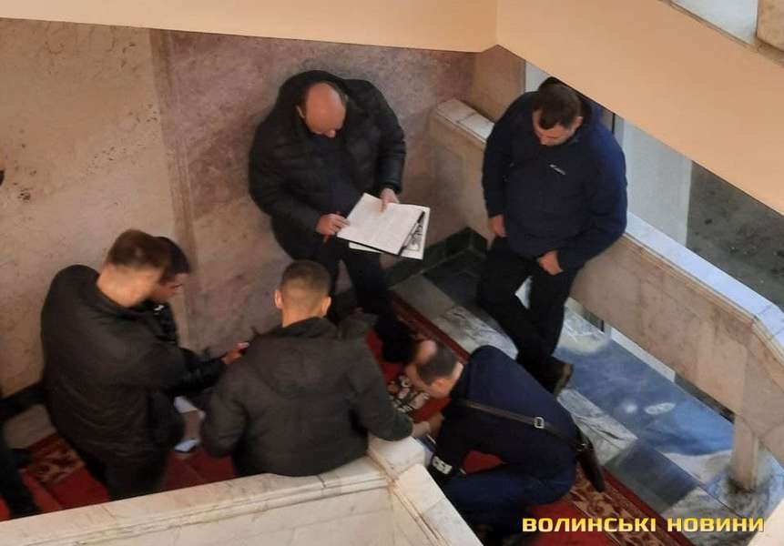 На хабарі затримали заступника голови Ковельської РДА (фото, відео, оновлено)