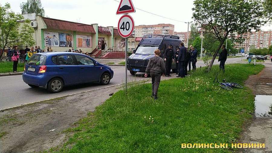 У Луцьку школярка потрапила під авто (фото)