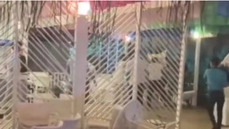 Синці і травма голови: в Туреччині працівники готелю стільцями відгамселили туриста з росії (відео)