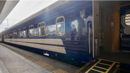 «Укрзалізниця» отримала сто нових пасажирських вагонів (фото)