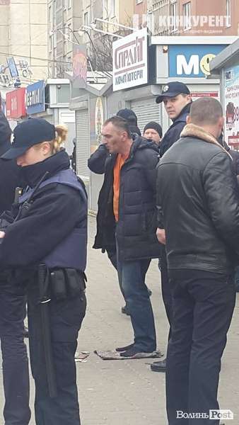 У Луцьку невідомий погрожував підірвати відділення «ПриватБанку». ФОТО