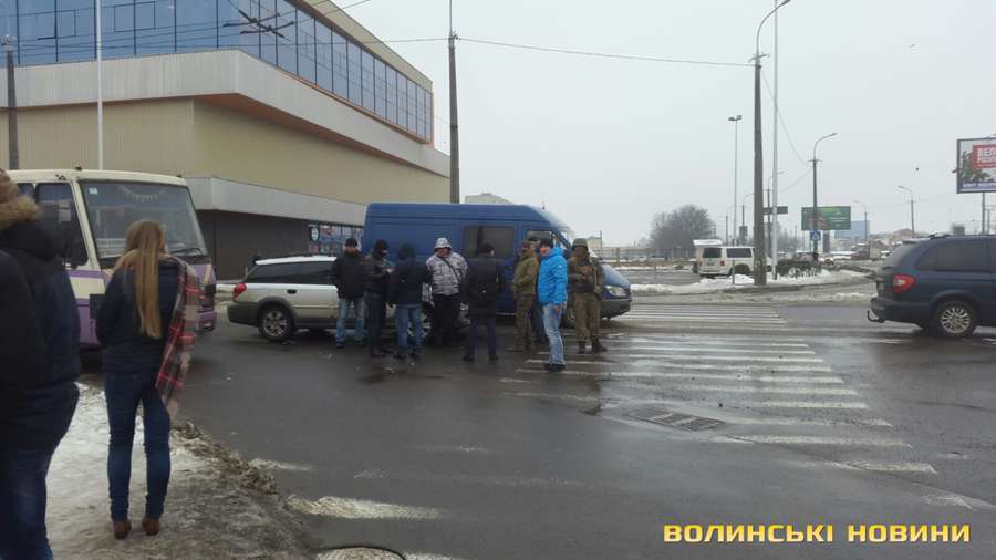 У Луцьку за хабарництво затримали працівника СБУ (фото)