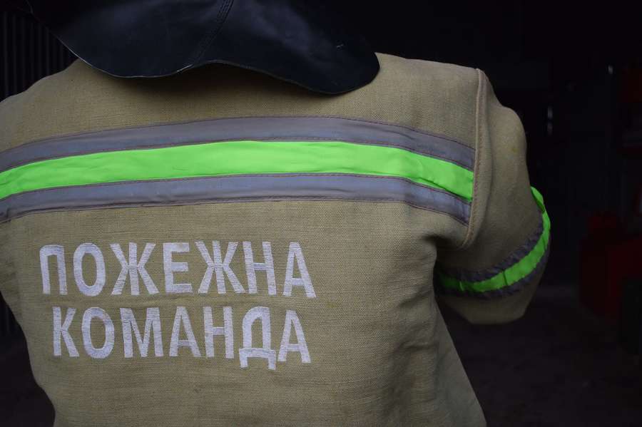 У Луцьку на території військової частини ліквідували умовну пожежу (фото)