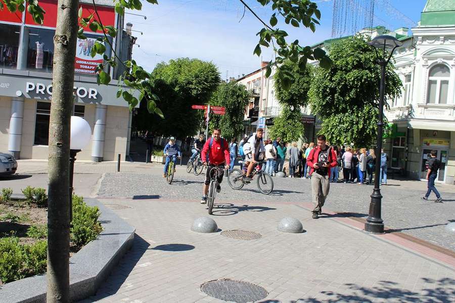 У Луцьку відбувся велосипедний екоквест (фото)