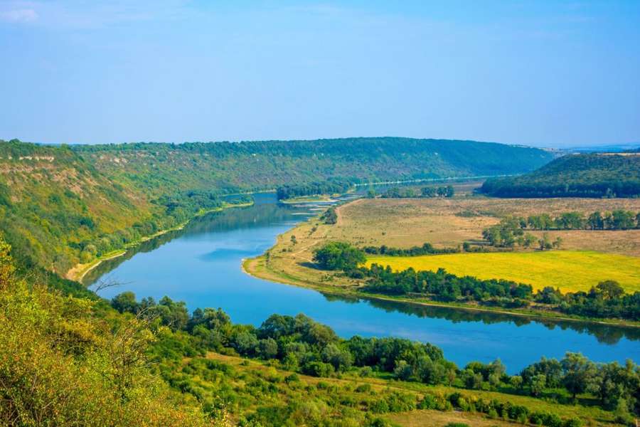 Шацькі озера – у ТОП-10 унікальних озер України (фото)