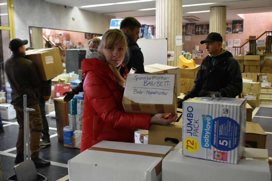 У Луцьк прибула фура гумдопомоги з Румунії (фото)