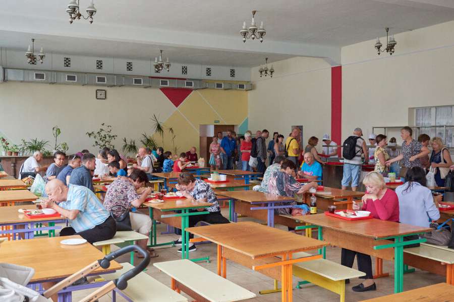 У Луцьку соціальні їдальні видали переселенцям понад 230 тисяч гарячих обідів (фото)