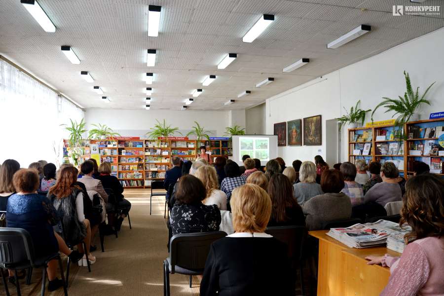 Покровському подякували за кошти на нові українські книги для луцьких бібліотек (фото)
