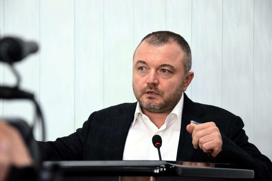 Луцькі депутати попросили  Верховну Раду призначити позачергові вибори міського голови