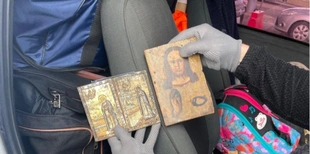 На «Устилузі» в подорожнього знайшли старовинні ікони