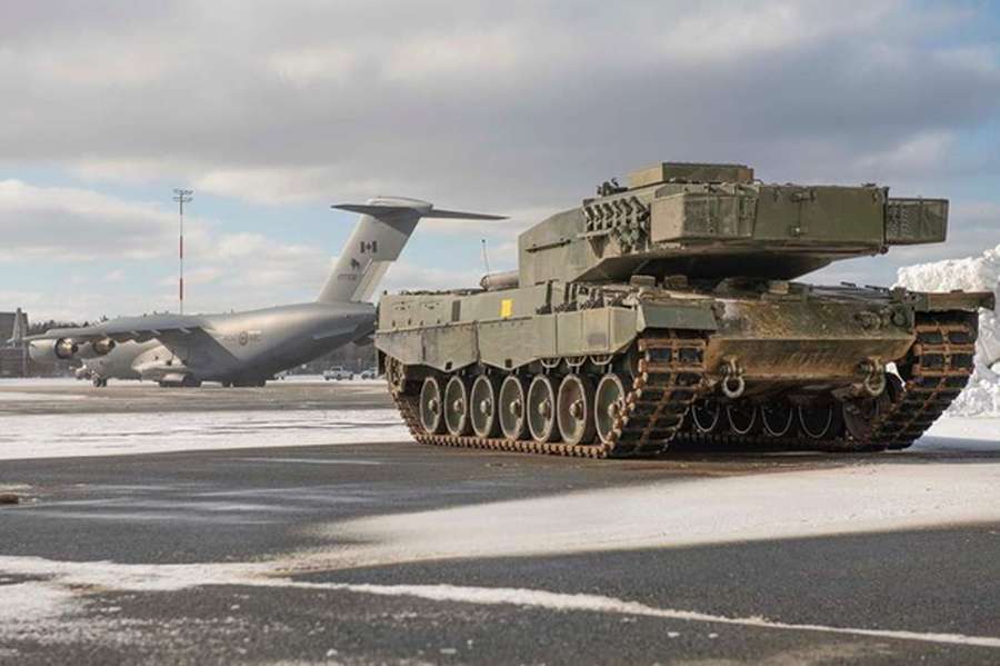 В Україну з Канади летить перший Leopard 2 (фото)