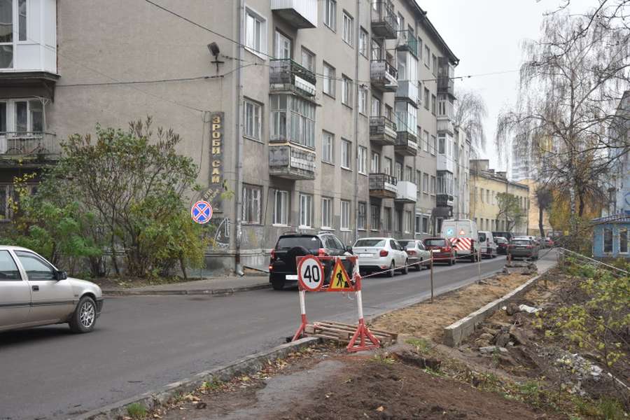 Показали відремонтовані двори і вулиці Луцька (фото)