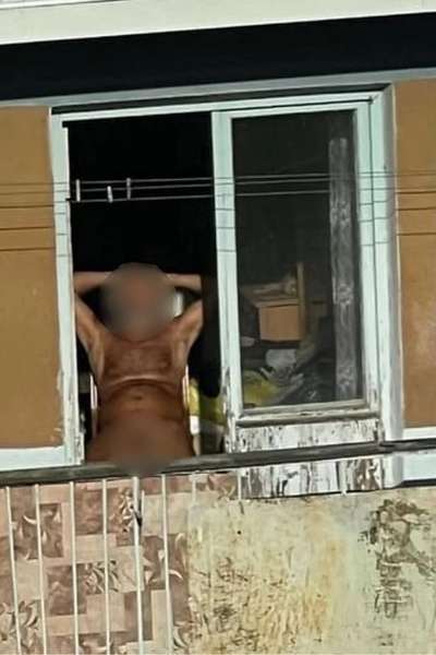 У Нововолинську балконний нудист «дістав» сусідів (фото)