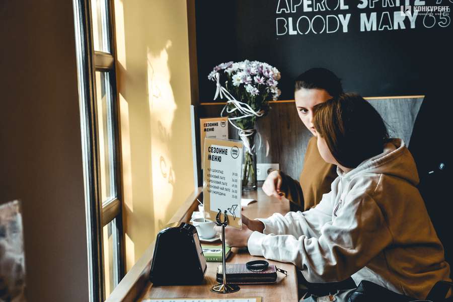 У центрі Луцька відкрили яскраву кав’ярню Ring Coffee (фото)