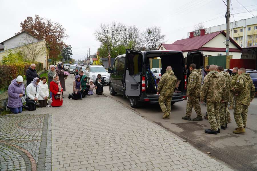 У Володимирі прощалися з загиблим на Харківщині штаб-сержантом