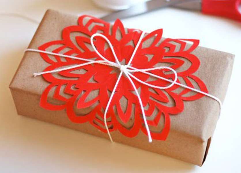 Як оригінально запакувати новорічний подарунок – відповідь луцької майстрині (фото)