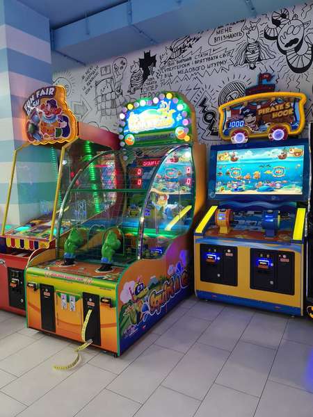 У РЦ «Промінь» працює зона дитячих ігрових автоматів*