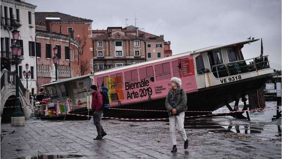 У квартирах по коліна води: у Венеції рекордна повінь (фото)