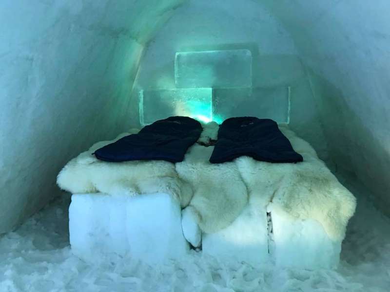 В Україні з'явився унікальний готель з льоду (фото)