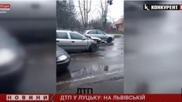 У Луцьку сталася ДТП на Львівській – автівки сильно потрощені (відео)