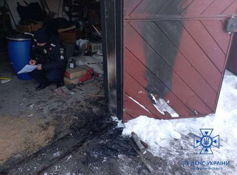 У Луцькому районі в пожежі загинули батько з сином (фото, відео)