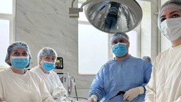 У Нововолинську лікарі видалили три пухлини яєчника в 17-річної дівчини