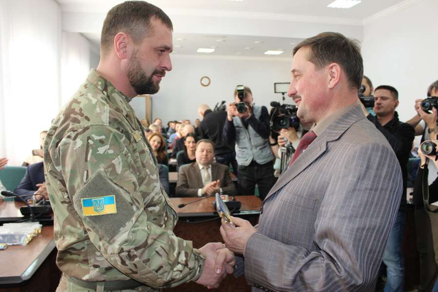 Не буде в наступній рад і ветерана війни на Донбасі Олександра Кравченка, який працював у складі фракції «Укроп»