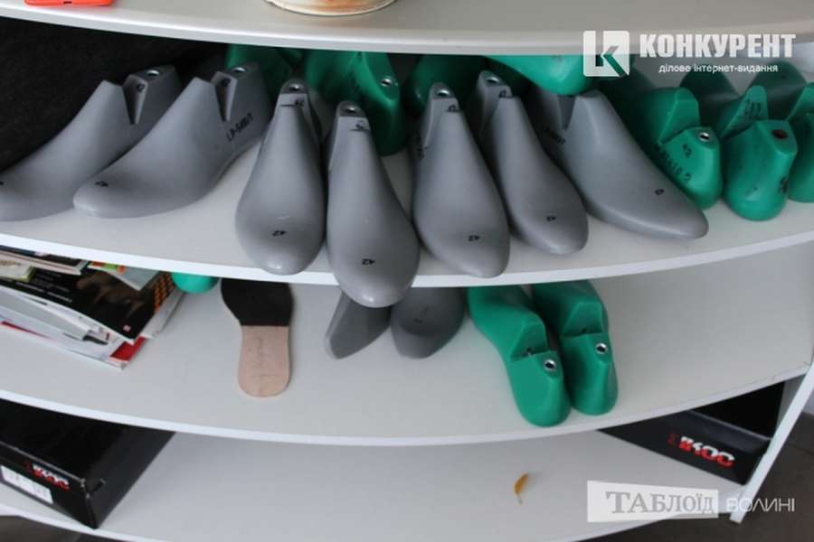 Як створюють взуття луцького бренду «Ікос»