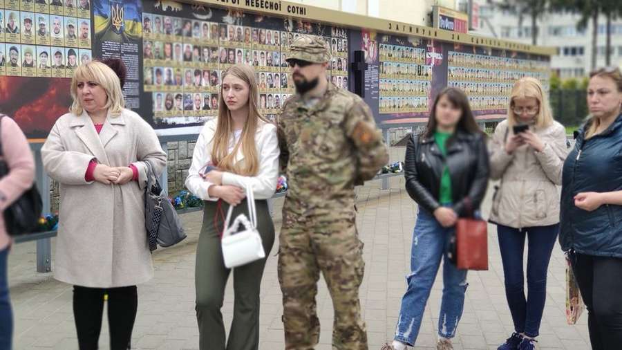 Де «Азов»?: у Луцьку організували акцію на підтримку полонених воїнів (фото, відео)
