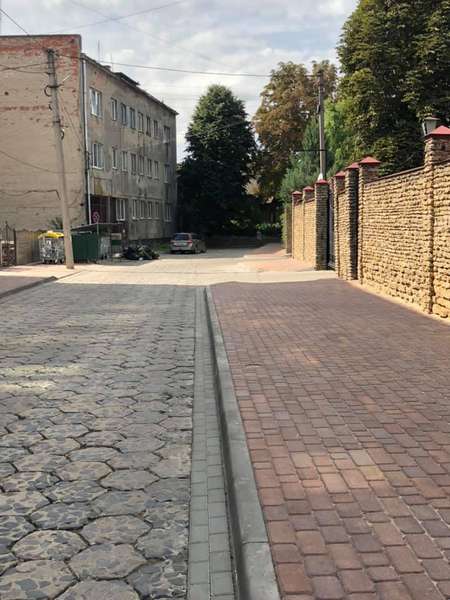 У Луцьку відремонтували вулицю Пушкіна (фото)