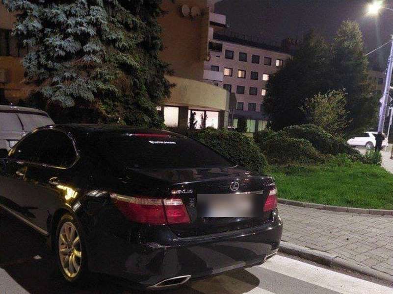 У Луцьку покарали водіїв, які заважають пішоходам (фото)