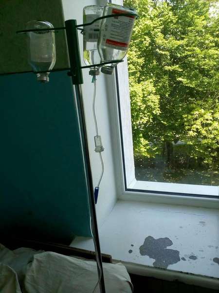 У Луцьку знову скаржаться на інфекційну лікарню  (фото)