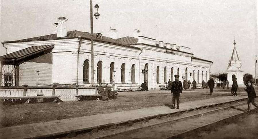 Якою була залізниця у Володимирі понад 100 років тому