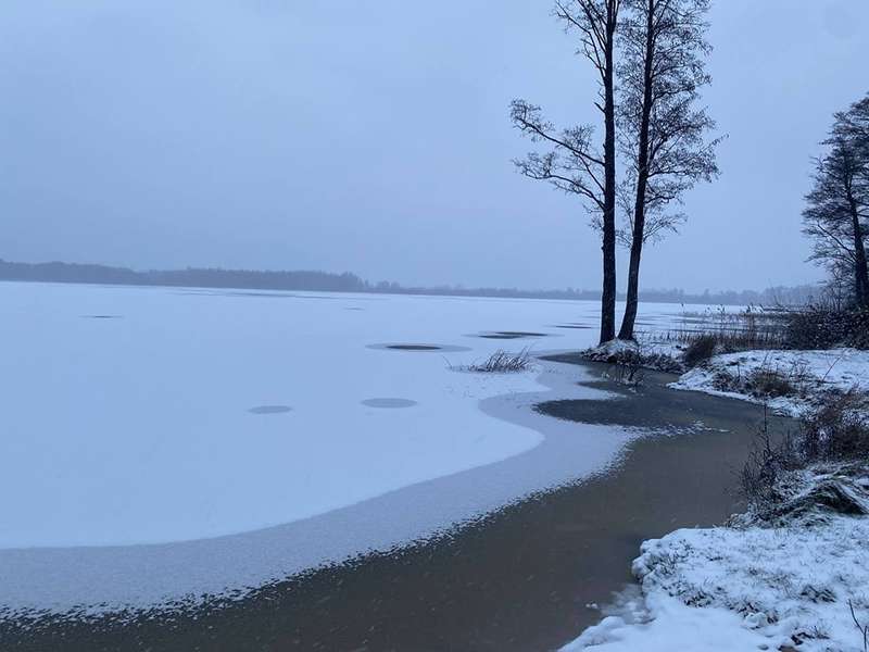 Шацькі озера замерзли (фото)