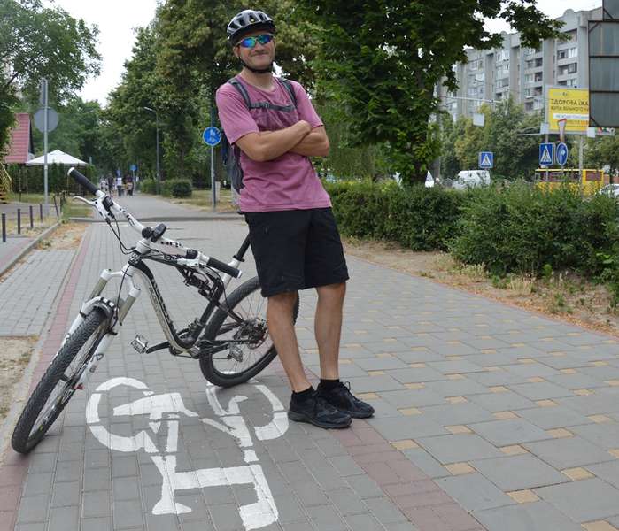 ВелоЛуцьк: як виглядати і поводитися на дорозі, аби не бути «велорагулем»