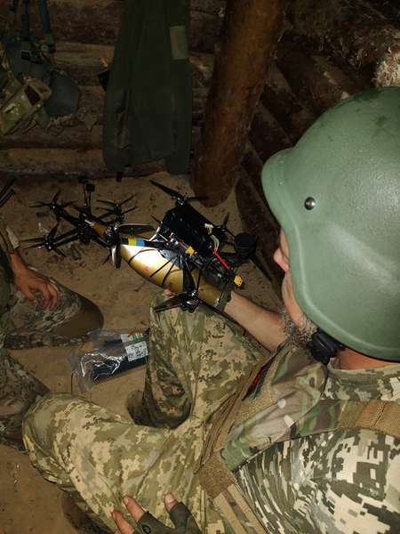 Ворогу не сховатися: як пілоти FPV-дронів Волинської бригади ТрО знищують окупантів (фото)