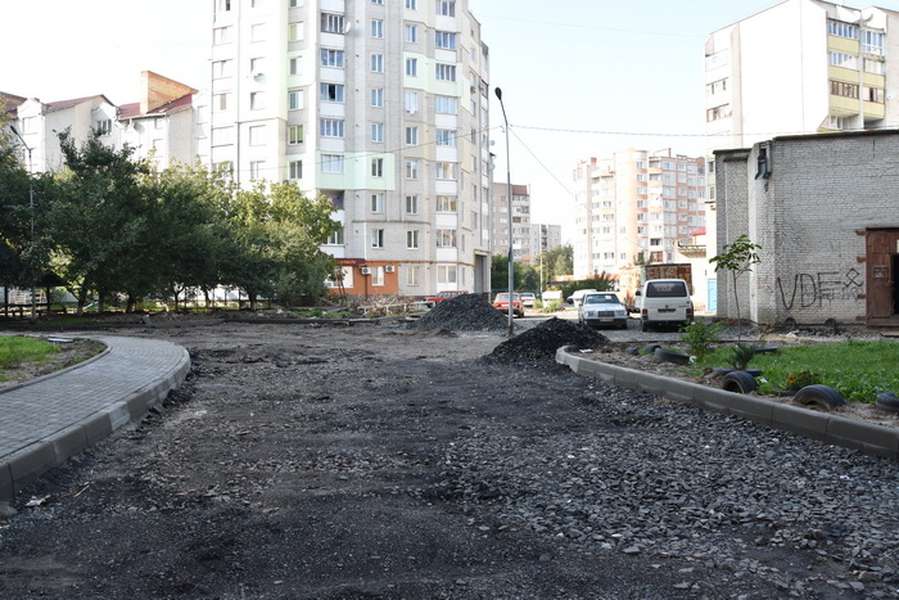 Вулицю Липинського у Луцьку відремонтують за місяць (фото) 
