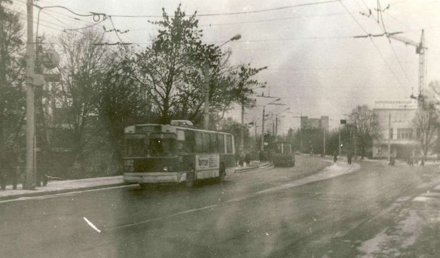 Які тролейбуси їздили у Луцьку 30 років тому (фото)