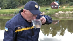 У Луцьку рятувальники перетворили воду зі Стиру на питну: як це працює (відео)