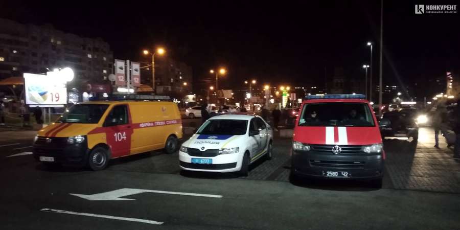 У Луцьку евакуація з ПортСіty через можливе замінування (фото, оновлено)