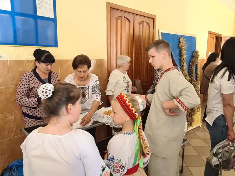 Лищенські школярі власними талантами зібрали для воїнів ЗСУ 23500 гривень