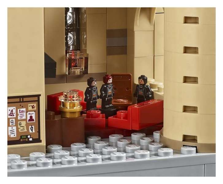 Компанія Lego створила іграшковий Хогвардс (фото) 