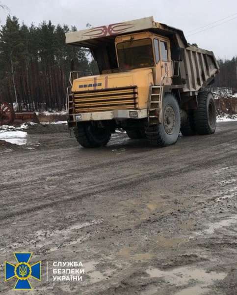 СБУ викрила посадовців «Укрзалізниці»на незаконному видобутку граніту