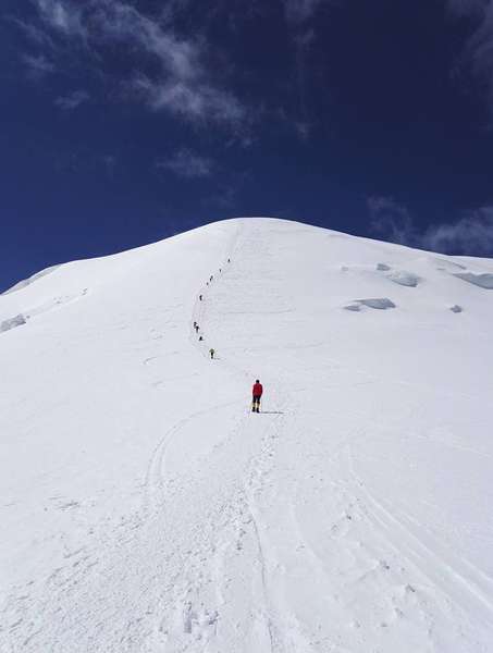 Альпіністу з Луцька підкорилася одна з найвищих вершин Центральної Азії