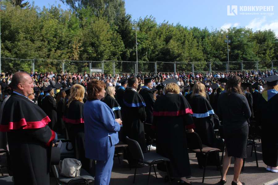 У Луцьку першокурсників ВНУ посвятили в студенти (фото)