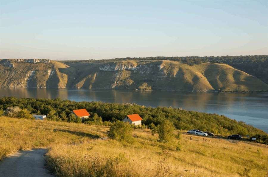 Куди поїхати на вихідні: 9 місць для короткої мандрівки в різні куточки України