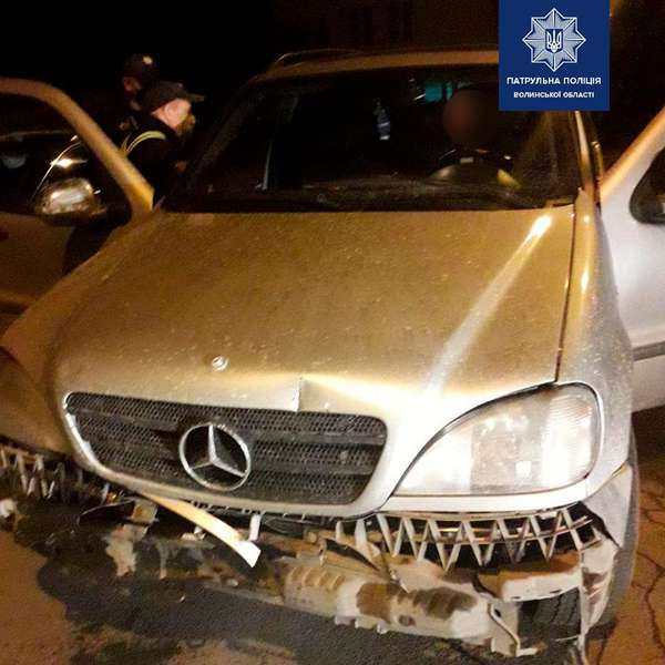 У Луцьку патрульні спинили водія, який раніше скоїв аварію і втік (фото)