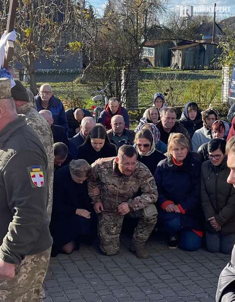 На Волині Юлія Тимошенко попрощалась з захисником Віталієм Козловським (фото, відео)
