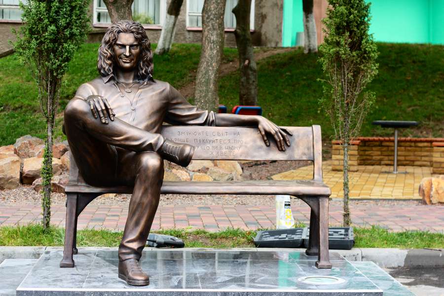 Творці пам'ятника Кузьмі: «Це прекрасне місце для нього»